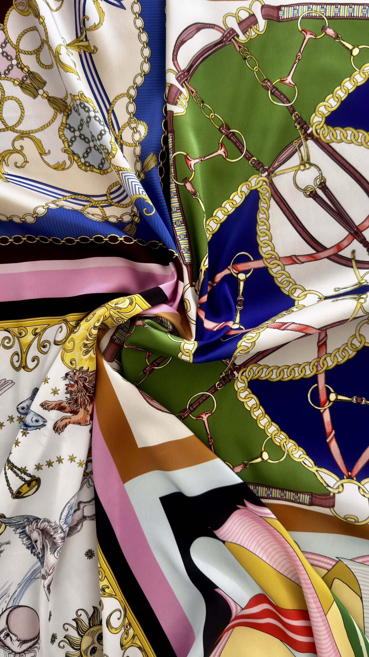 twill di poliestere con motivo a bandana circo catene zodiaco